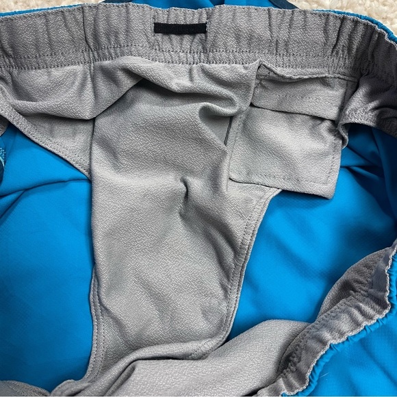 Patagonia Strider Shorts Women's Size Medium Blue Mint Running Lined  Mesh 3.25" - Picture 9 of 9